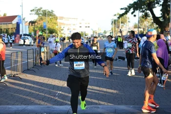 Runner Photo 1542221