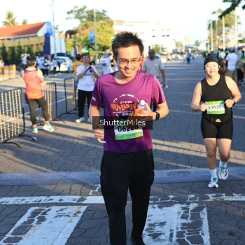 Runner Photo 1542425