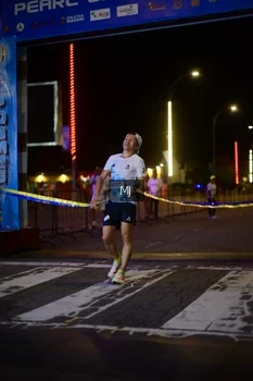 Runner Photo 1543078