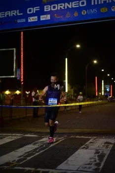 Runner Photo 1543146