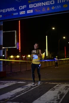 Runner Photo 1543184