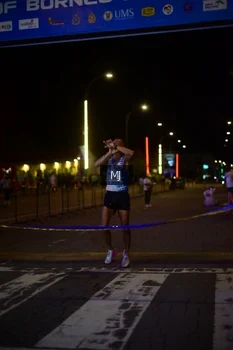 Runner Photo 1543266