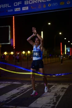 Runner Photo 1543274