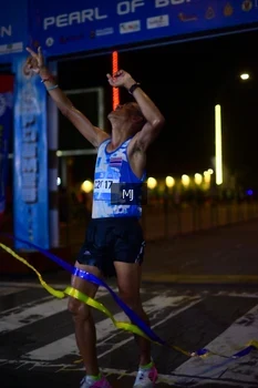 Runner Photo 1543280