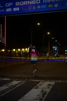 Runner Photo 1543288