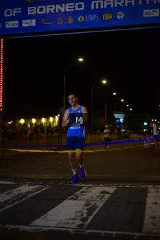 Runner Photo 1543330