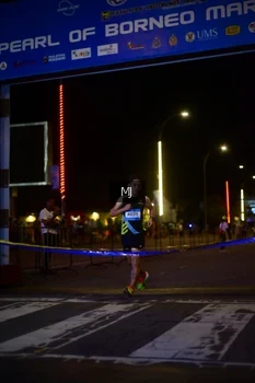 Runner Photo 1543366