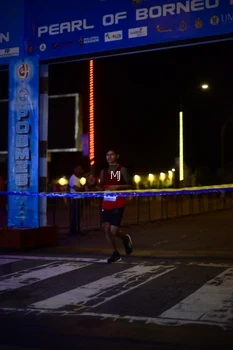 Runner Photo 1543385