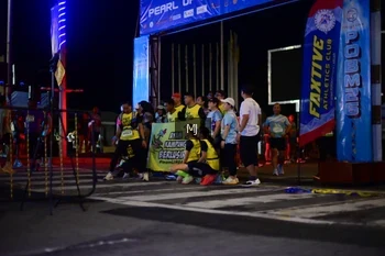 Runner Photo 1543421