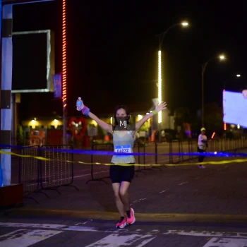 Runner Photo 1543876