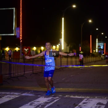 Runner Photo 1543918