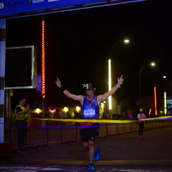 Runner Photo 1544039