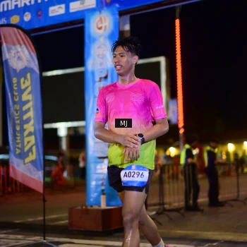 Runner Photo 1544276