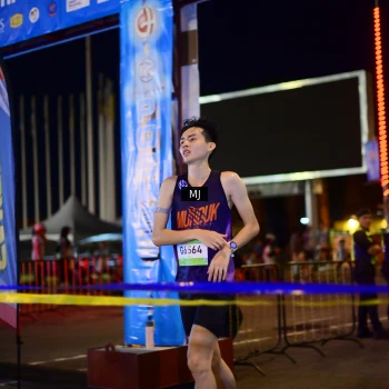 Runner Photo 1544285