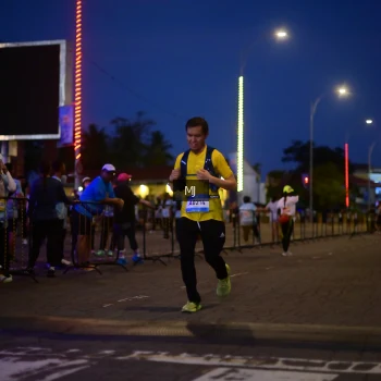Runner Photo 1544656
