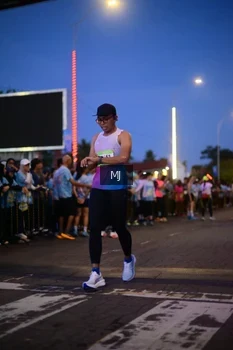 Runner Photo 1544790