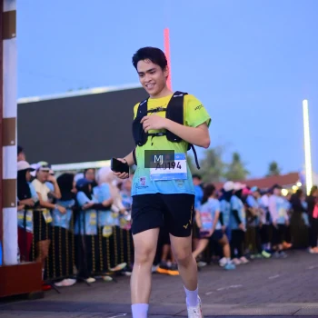 Runner Photo 1544934