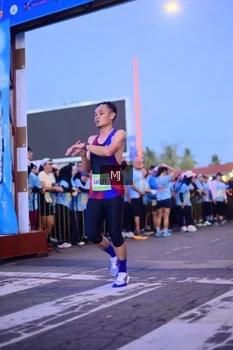 Runner Photo 1544974