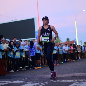 Runner Photo 1545076