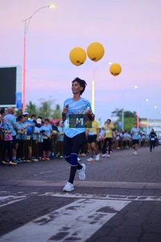 Runner Photo 1545082