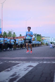 Runner Photo 1545116