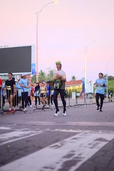 Runner Photo 1545141