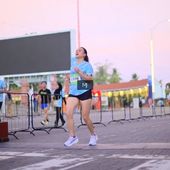 Runner Photo 1545153