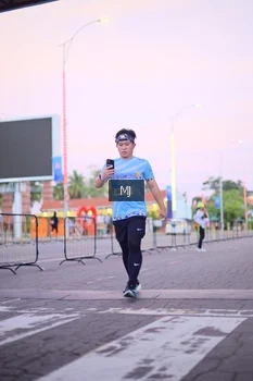 Runner Photo 1545195