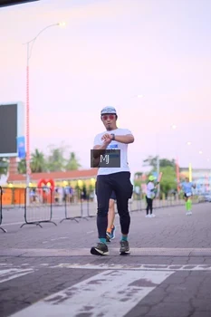 Runner Photo 1545199