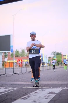 Runner Photo 1545203