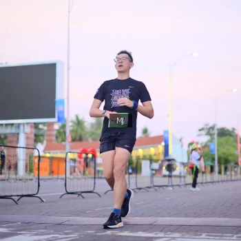 Runner Photo 1545228