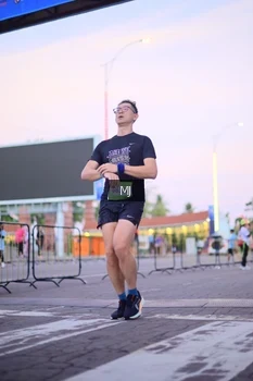 Runner Photo 1545230