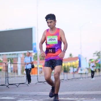 Runner Photo 1545294
