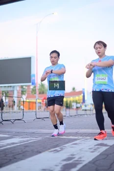 Runner Photo 1545303
