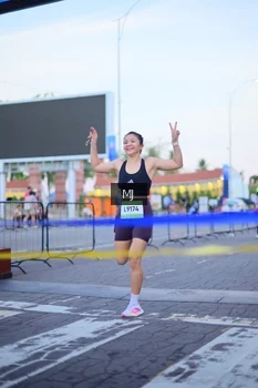 Runner Photo 1545376