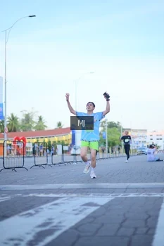 Runner Photo 1545544