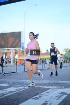 Runner Photo 1545629