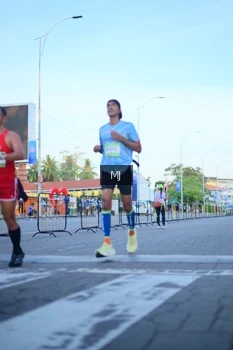 Runner Photo 1545646
