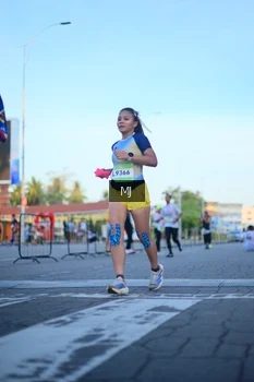 Runner Photo 1545738