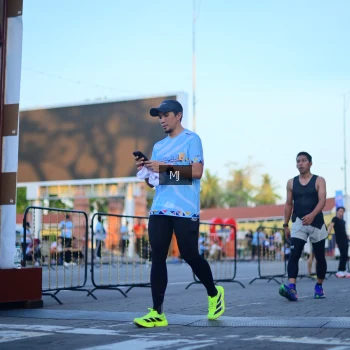 Runner Photo 1545743