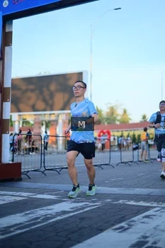 Runner Photo 1545761