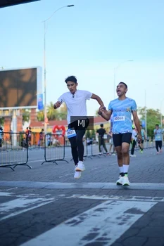 Runner Photo 1545790