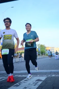 Runner Photo 1545826