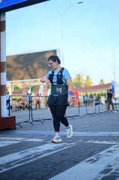 Runner Photo 1545839