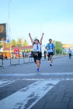 Runner Photo 1545848