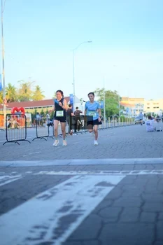Runner Photo 1545865