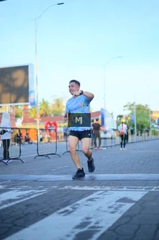 Runner Photo 1545872