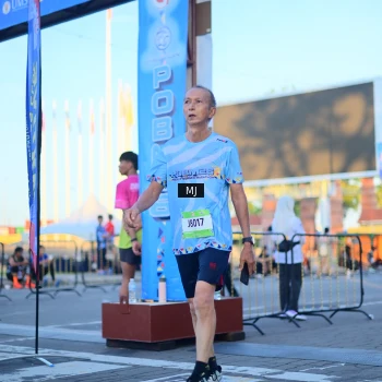 Runner Photo 1545883