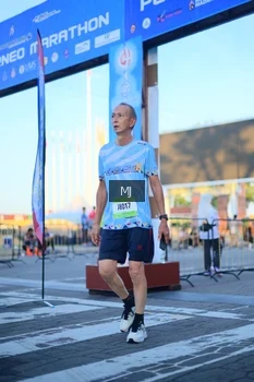 Runner Photo 1545884