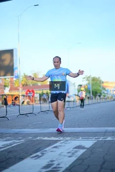 Runner Photo 1545896